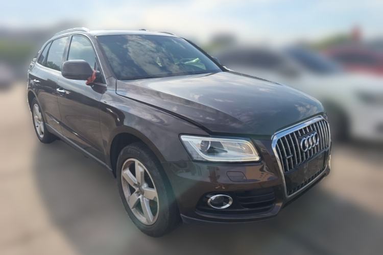 Used Audi Q5 2016 40 TFSI Technology Edition Front Right 45 Deg