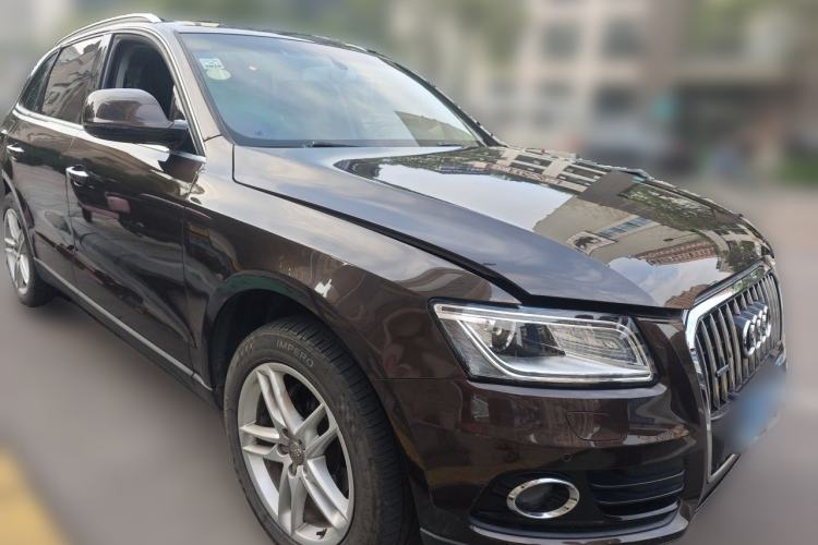 Used Audi Q5 2016 40 TFSI Technology Edition Front Right 45 Deg