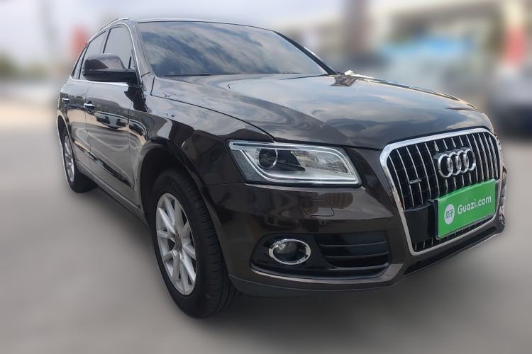 Used Audi Q5 2016 40 TFSI Trendy Edition Front Right 45 Deg