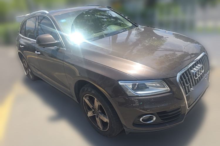 Used Audi Q5 2016 40 TFSI Technology Edition Front Right 45 Deg