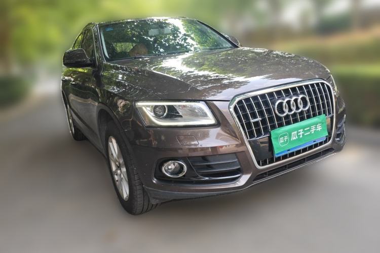 Used Audi Q5 2016 40 TFSI Trendy Edition Front Right 45 Deg