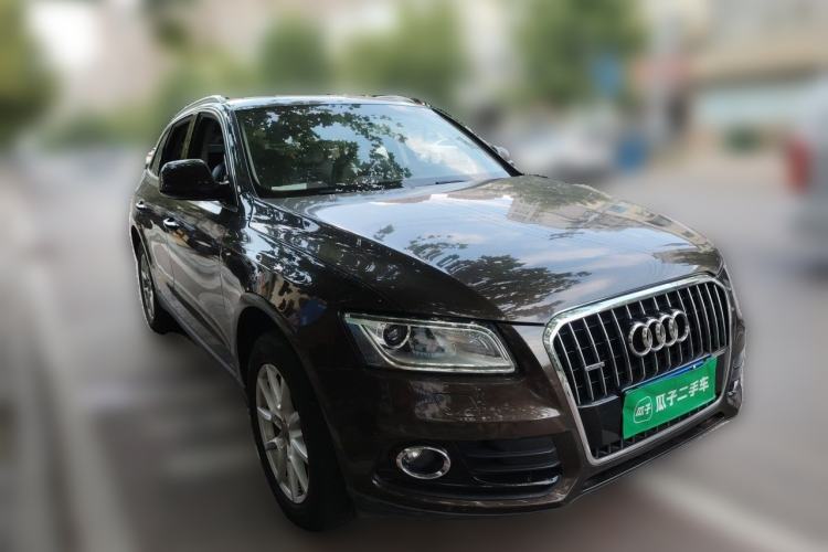 Used Audi Q5 2016 40 TFSI Trendy Edition Front Right 45 Deg