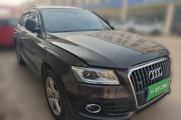Used Audi Q5 2016 40 TFSI Technology Edition Front Right 45 Deg