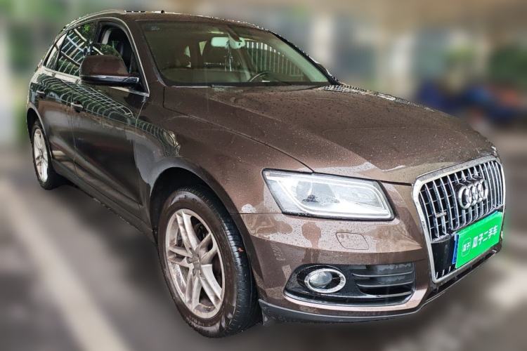 Used Audi Q5 2016 40 TFSI Technology Edition Front Right 45 Deg