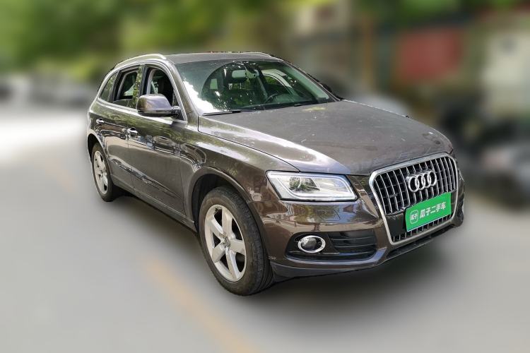 Used Audi Q5 2016 40 TFSI Technology Edition Front Right 45 Deg