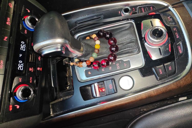Used Audi Q5 2016 40 TFSI Comfort Model Gear Lever