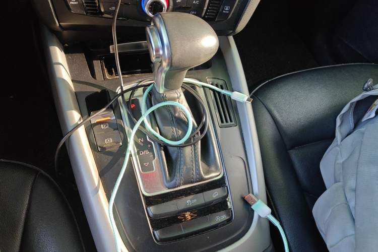 Used Audi Q5 2016 40 TFSI Trendy Edition Gear Lever