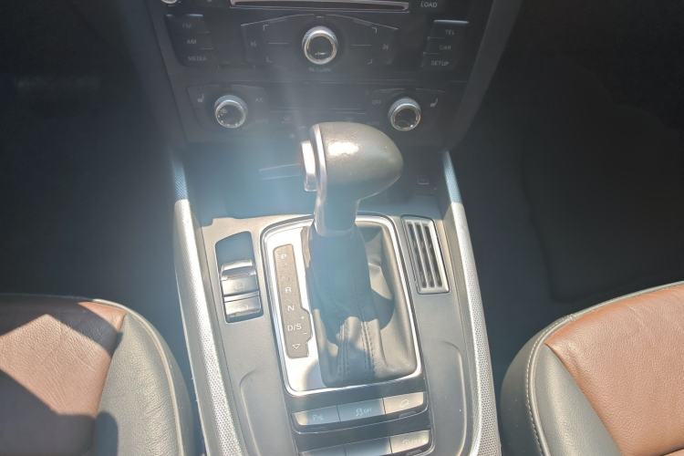 Used Audi Q5 2016 40 TFSI Technology Edition Gear Lever