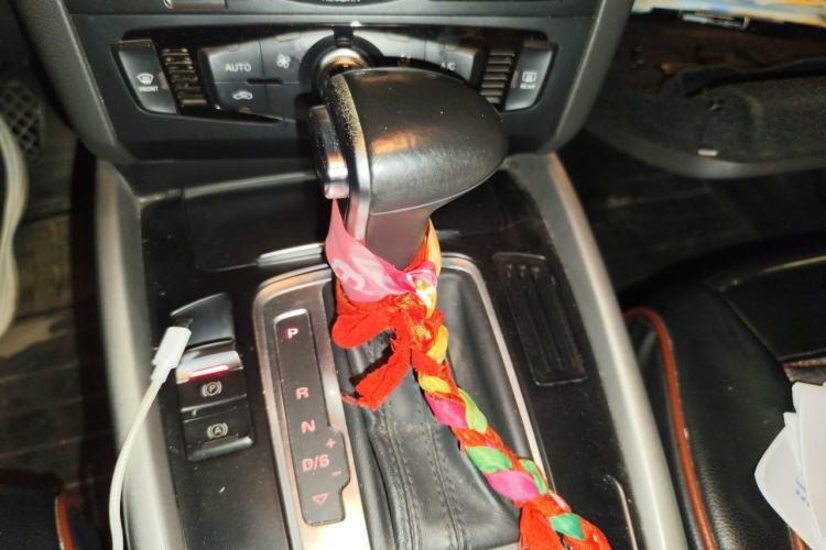 Used Audi Q5 2016 40 TFSI Trendy Edition Gear Lever