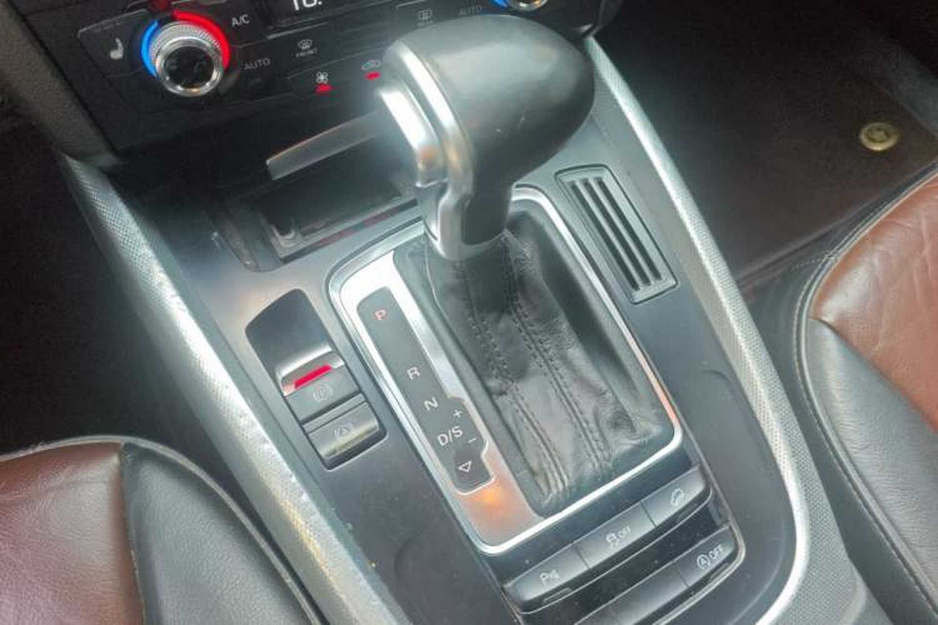 Used Audi Q5 2016 40 TFSI Technology Edition Gear Lever