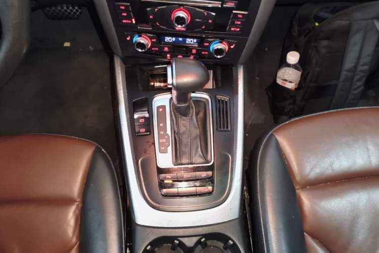 Used Audi Q5 2016 40 TFSI Technology Edition Gear Lever