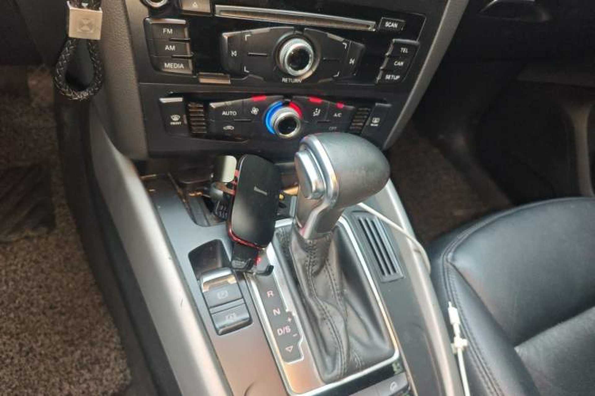 Used Audi Q5 2016 40 TFSI Trendy Edition Gear Lever