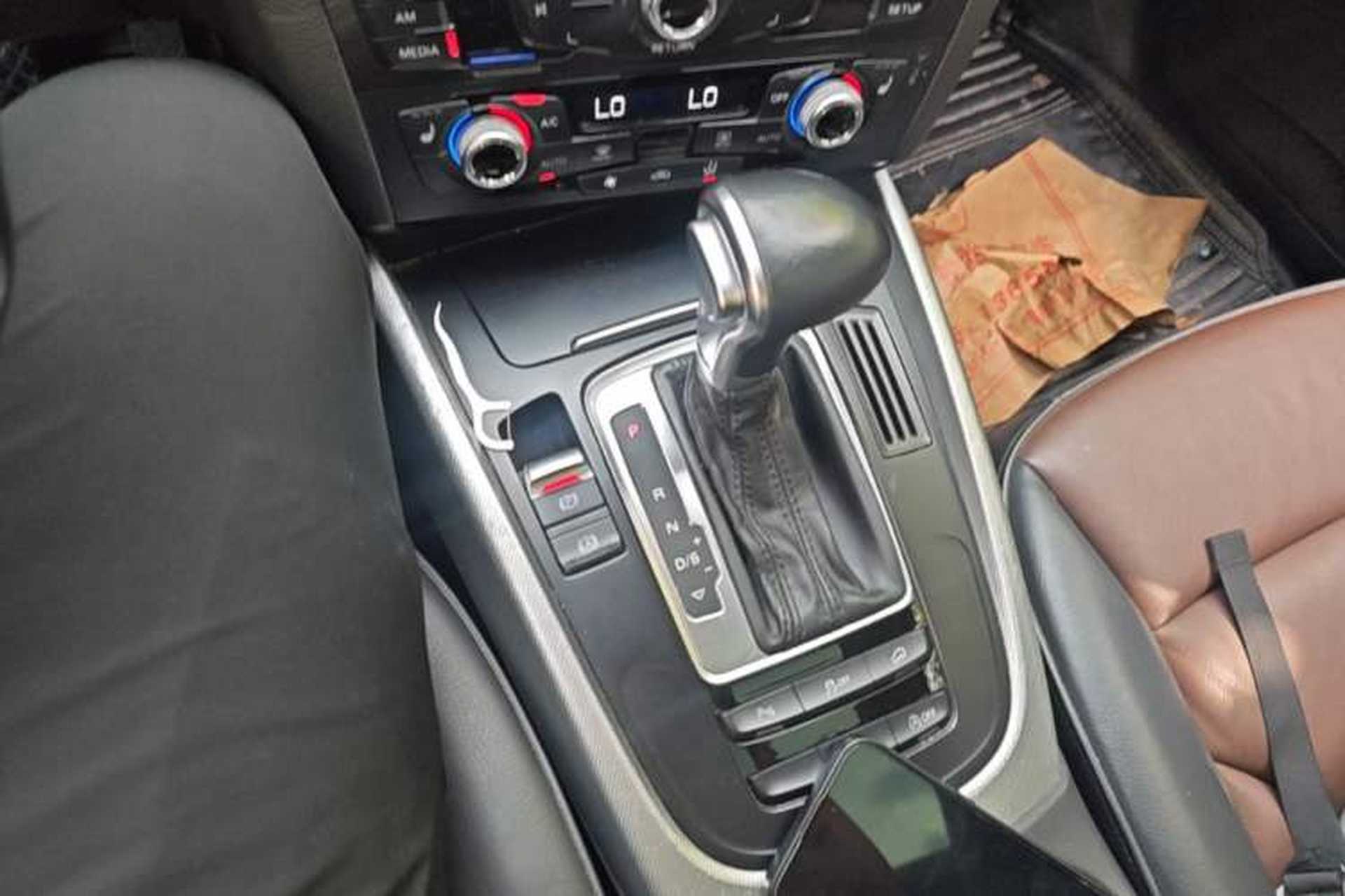 Used Audi Q5 2016 40 TFSI Technology Edition Gear Lever