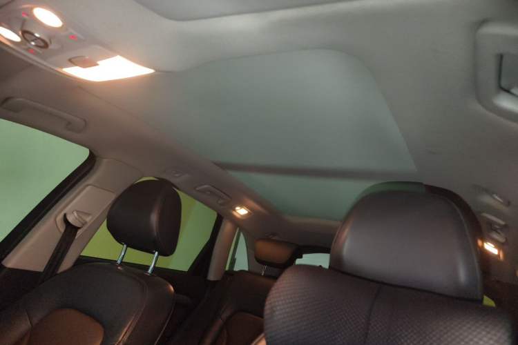 Used Audi Q5 2016 40 TFSI Technology Edition Headliner