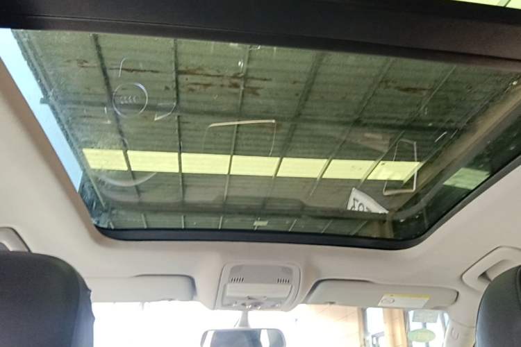 Used Audi Q5 2016 40 TFSI Trendy Edition Headliner