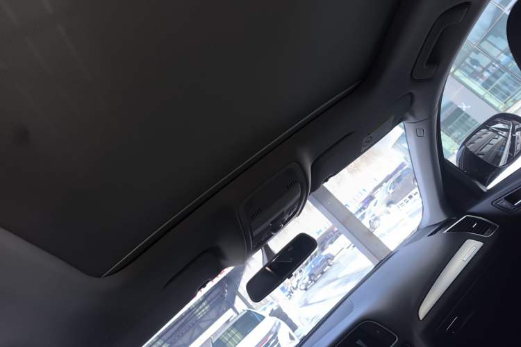 Used Audi Q5 2016 40 TFSI Technology Edition Headliner