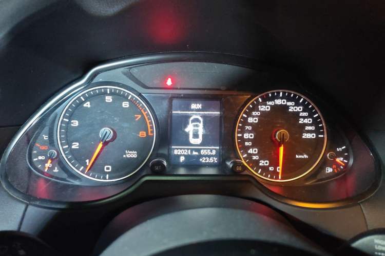 Used Audi Q5 2016 40 TFSI Technology Edition Instrument Cluster