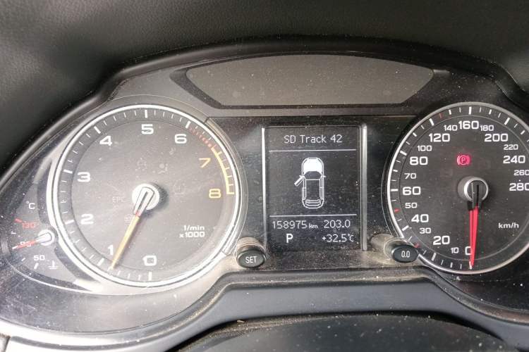 Used Audi Q5 2016 40 TFSI Technology Edition Instrument Cluster
