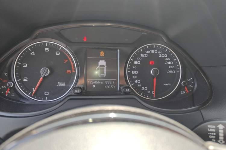 Used Audi Q5 2016 40 TFSI Trendy Edition Instrument Cluster