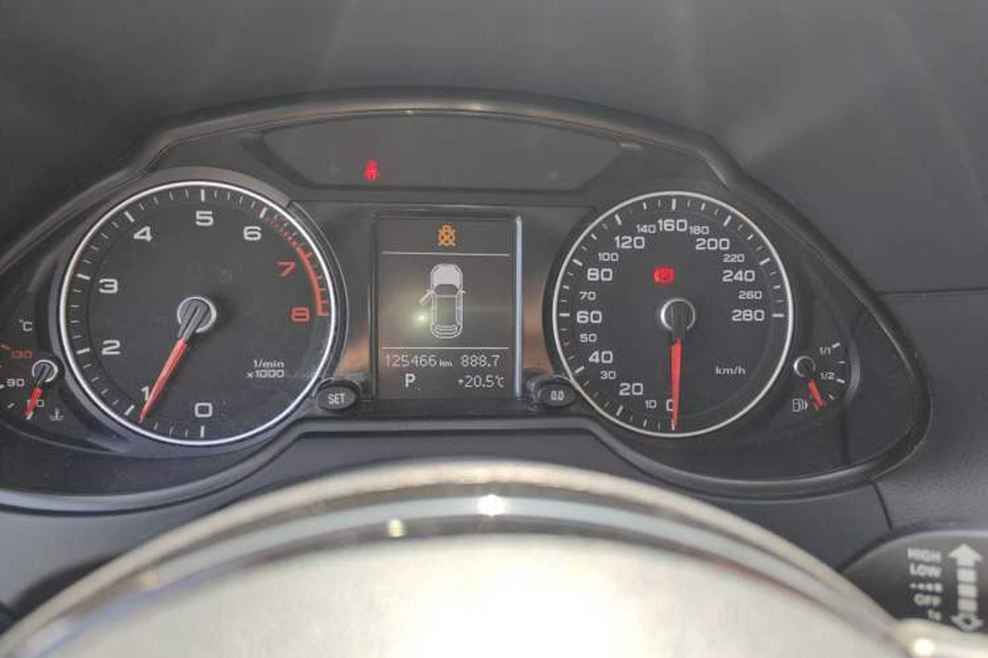 Used Audi Q5 2016 40 TFSI Trendy Edition Instrument Cluster