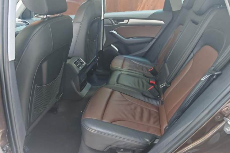 Used Audi Q5 2016 40 TFSI Technology Edition Interior 1