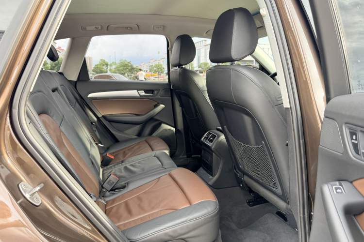Used Audi Q5 2016 40 TFSI Technology Edition Interior 3