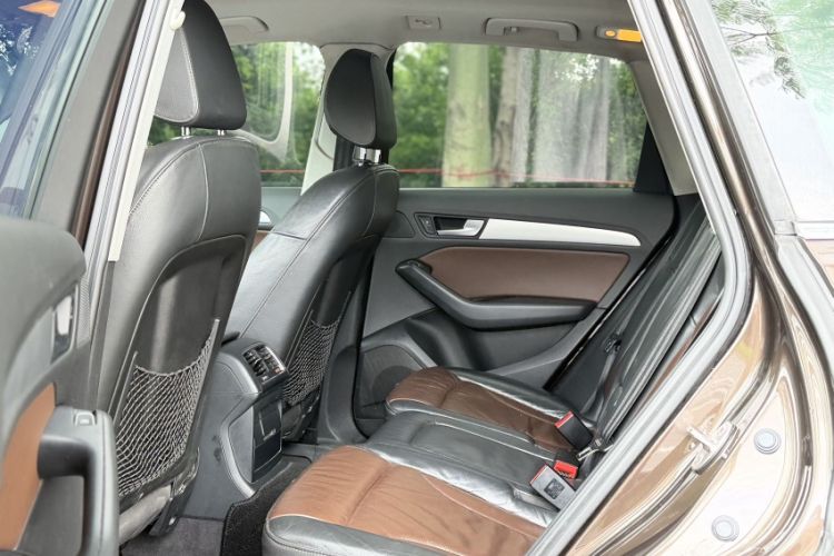 Used Audi Q5 2016 40 TFSI Technology Edition Interior 3