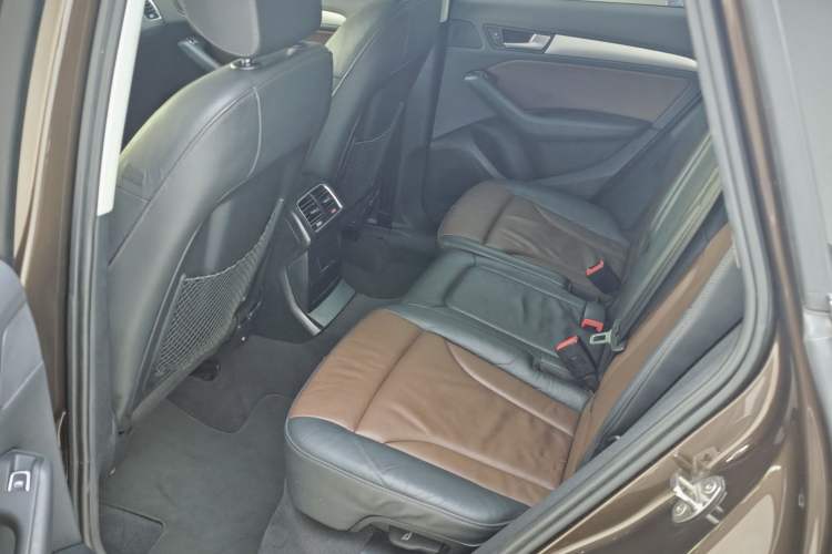 Used Audi Q5 2016 40 TFSI Technology Edition Interior 5