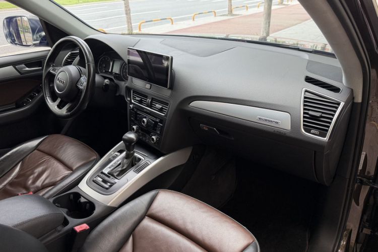 Used Audi Q5 2016 40 TFSI Technology Edition Interior 6