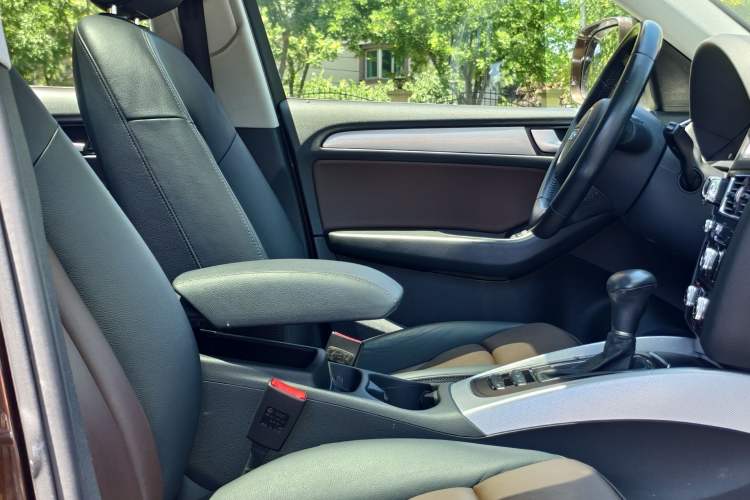 Used Audi Q5 2016 40 TFSI Technology Edition Interior 7
