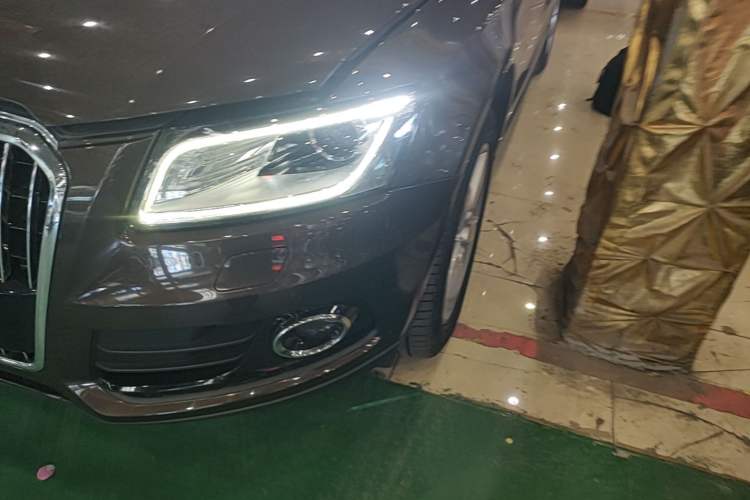 Used Audi Q5 2016 40 TFSI Technology Edition Left Front Headlight