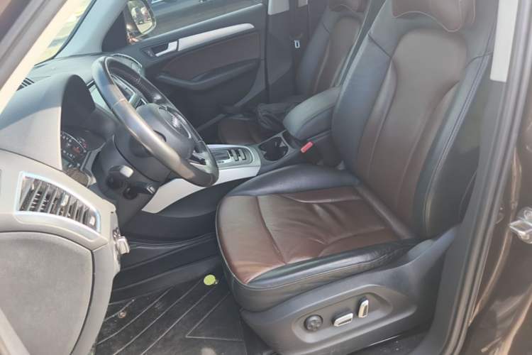 Used Audi Q5 2016 40 TFSI Technology Edition Left Front Seat