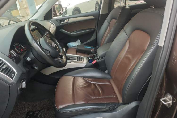 Used Audi Q5 2016 40 TFSI Technology Edition Left Front Seat