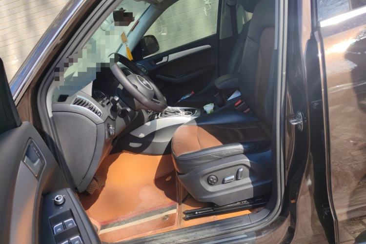 Used Audi Q5 2016 40 TFSI Technology Edition Left Front Seat