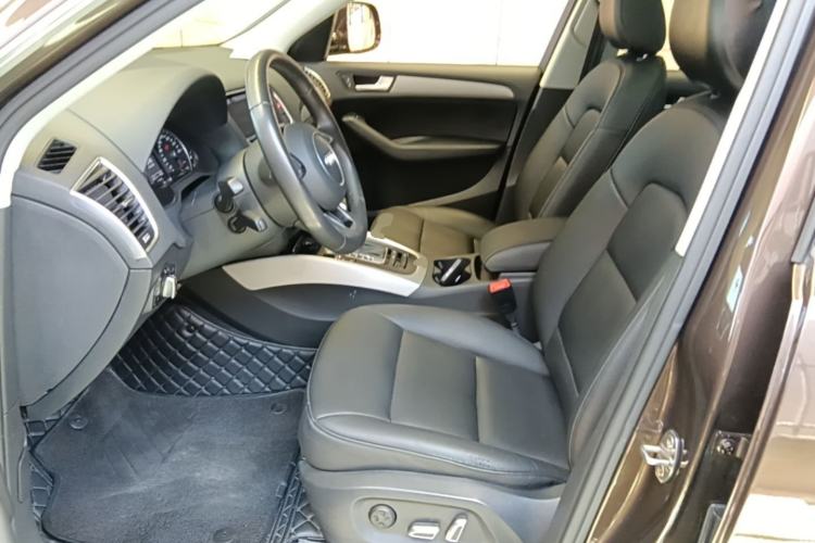Used Audi Q5 2016 40 TFSI Trendy Edition Left Front Seat