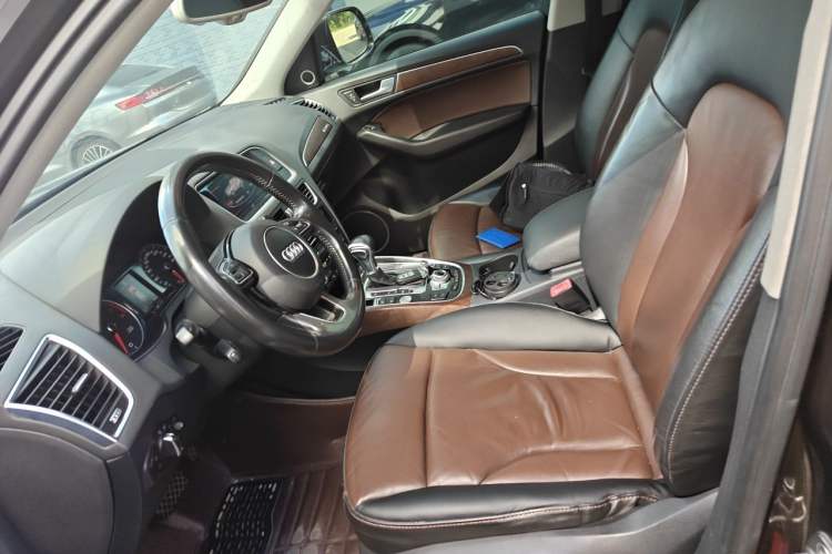 Used Audi Q5 2016 40 TFSI Comfort Model Left Front Seat