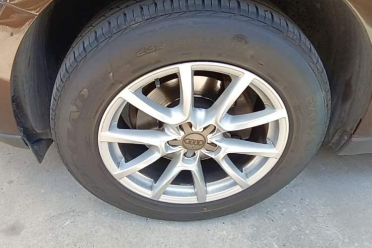Used Audi Q5 2016 40 TFSI Trendy Edition Left Front Wheel Hub