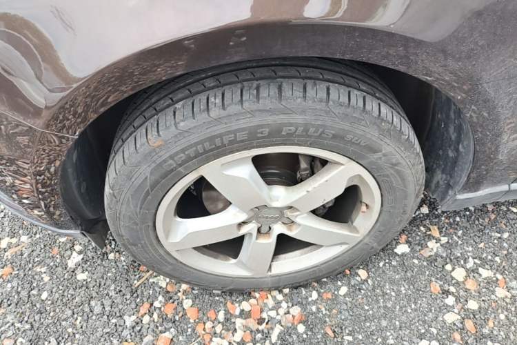 Used Audi Q5 2016 40 TFSI Technology Edition Left Front Wheel Hub