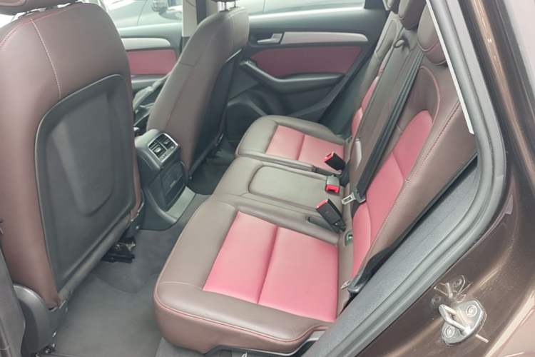 Used Audi Q5 2016 40 TFSI Trendy Edition Left Rear Seat