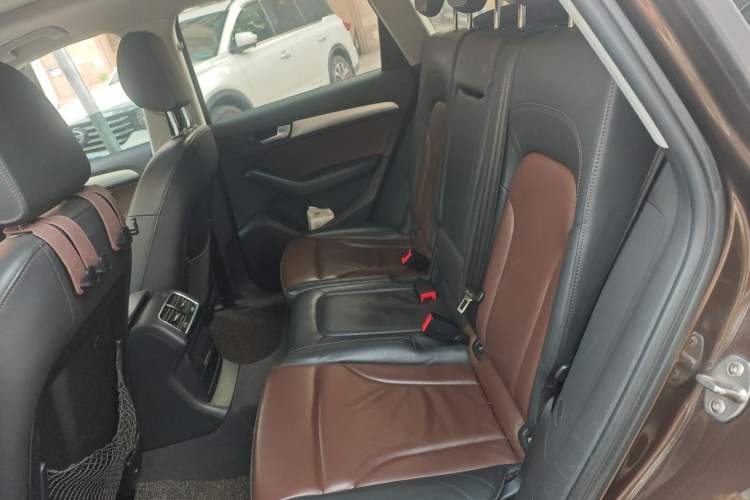Used Audi Q5 2016 40 TFSI Technology Edition Left Rear Seat