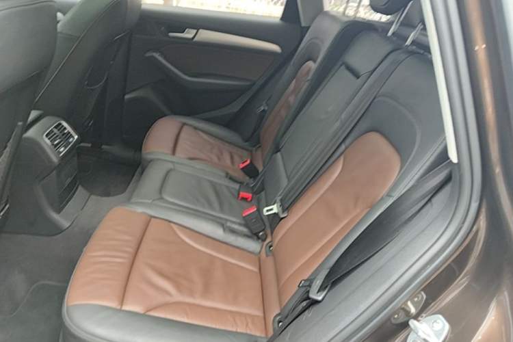 Used Audi Q5 2016 40 TFSI Technology Edition Left Rear Seat