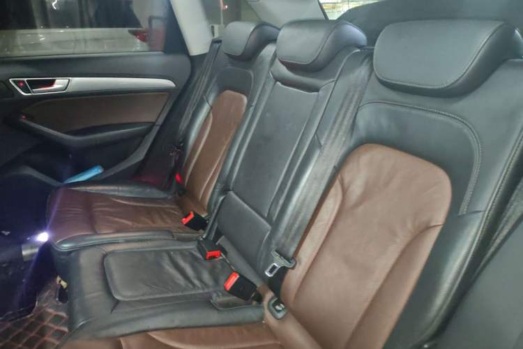 Used Audi Q5 2016 40 TFSI Technology Edition Left Rear Seat