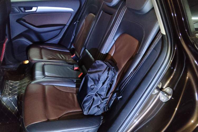 Used Audi Q5 2016 40 TFSI Technology Edition Left Rear Seat