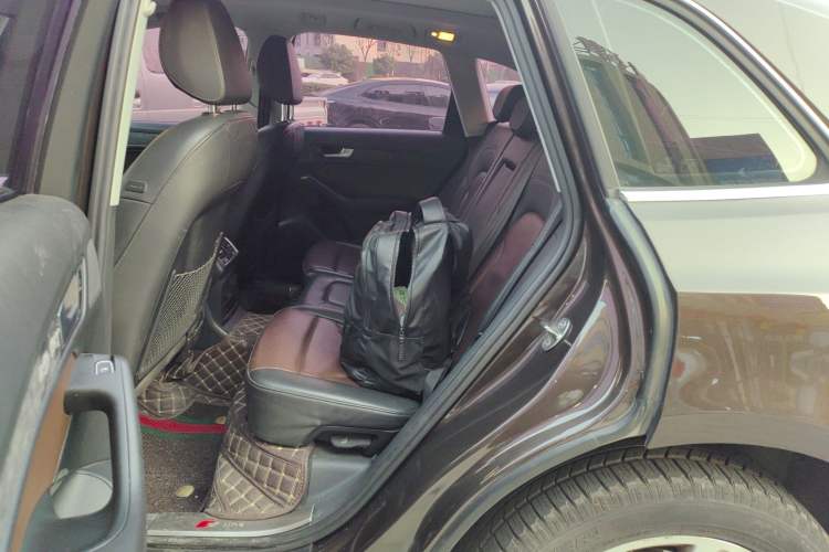 Used Audi Q5 2016 40 TFSI Technology Edition Left Rear Seat