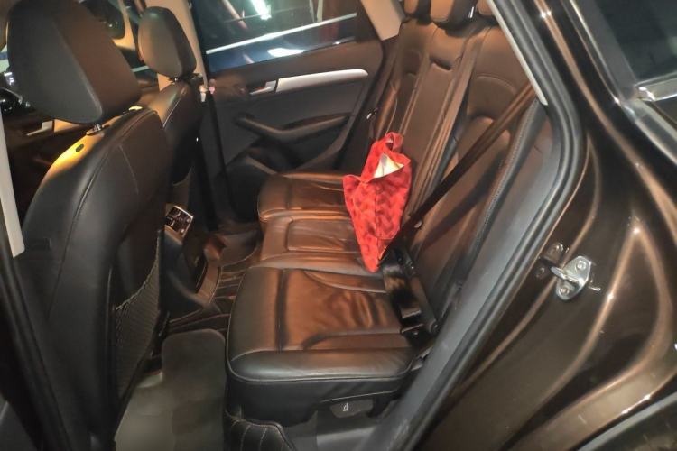 Used Audi Q5 2016 40 TFSI Technology Edition Left Rear Seat