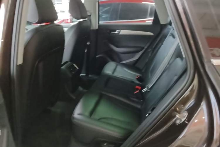Used Audi Q5 2016 40 TFSI Trendy Edition Left Rear Seat
