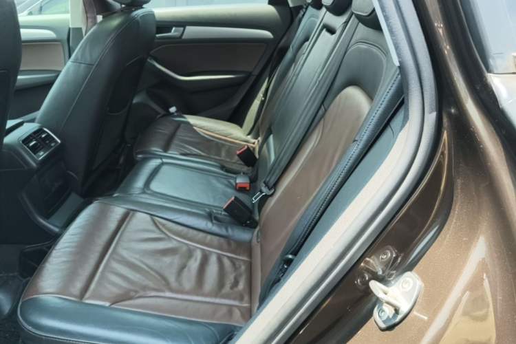 Used Audi Q5 2016 40 TFSI Technology Edition Left Rear Seat