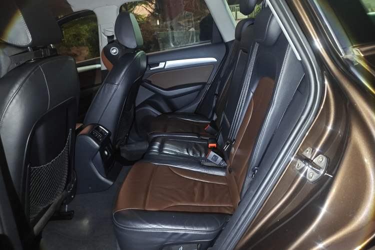 Used Audi Q5 2016 40 TFSI Technology Edition Left Rear Seat