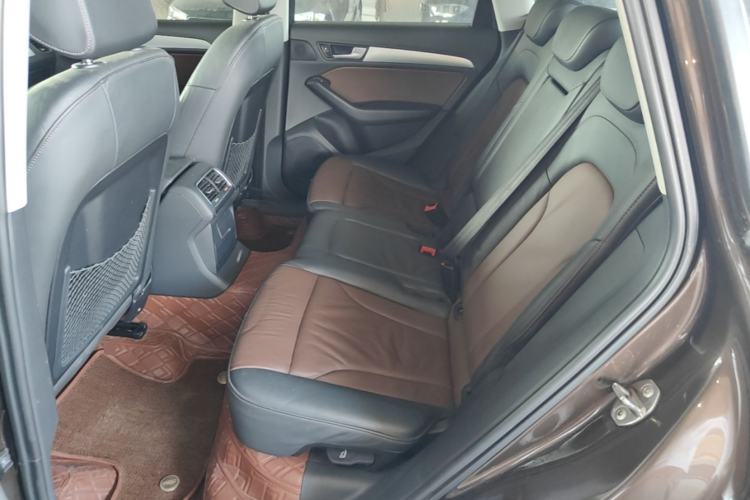 Used Audi Q5 2016 40 TFSI Technology Edition Left Rear Seat