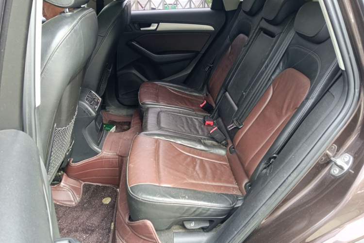 Used Audi Q5 2016 40 TFSI Technology Edition Left Rear Seat